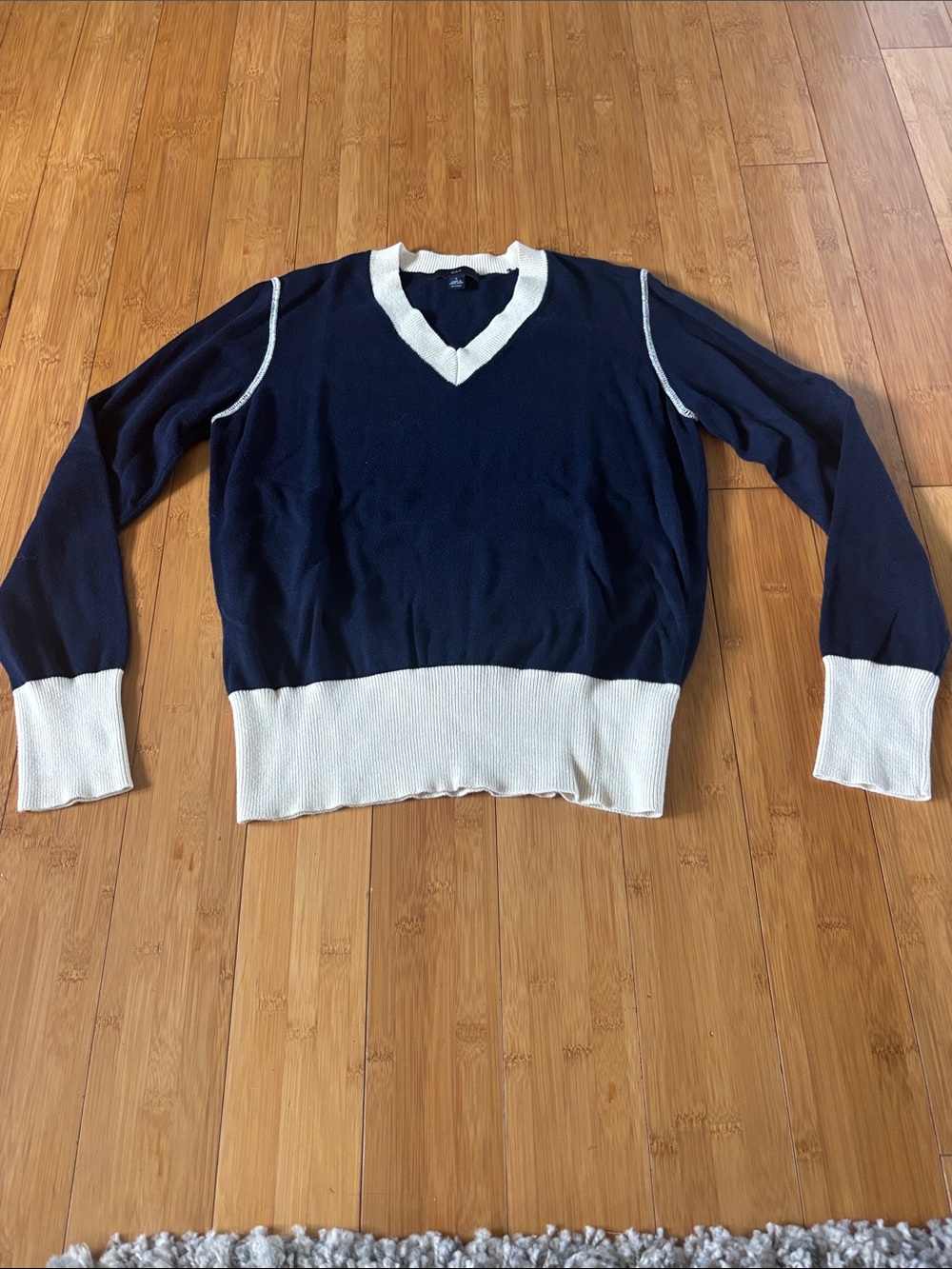 GAP Women's Navy V-Neck Sweater with White Trim